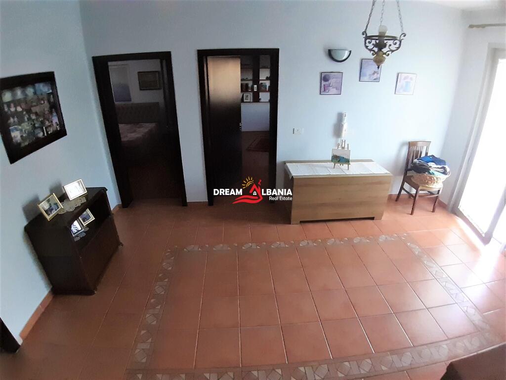 Villa con terreno in vendita nella zona di Don Bosco Tirana (ID 4151059)