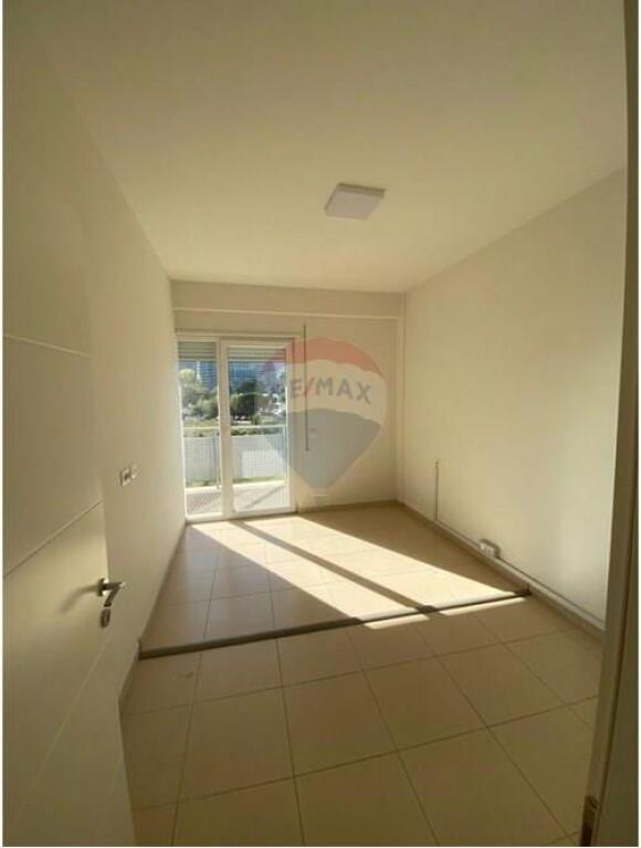 AMBIENT PER ZYRA TE RRUGA E KOSOVARVE