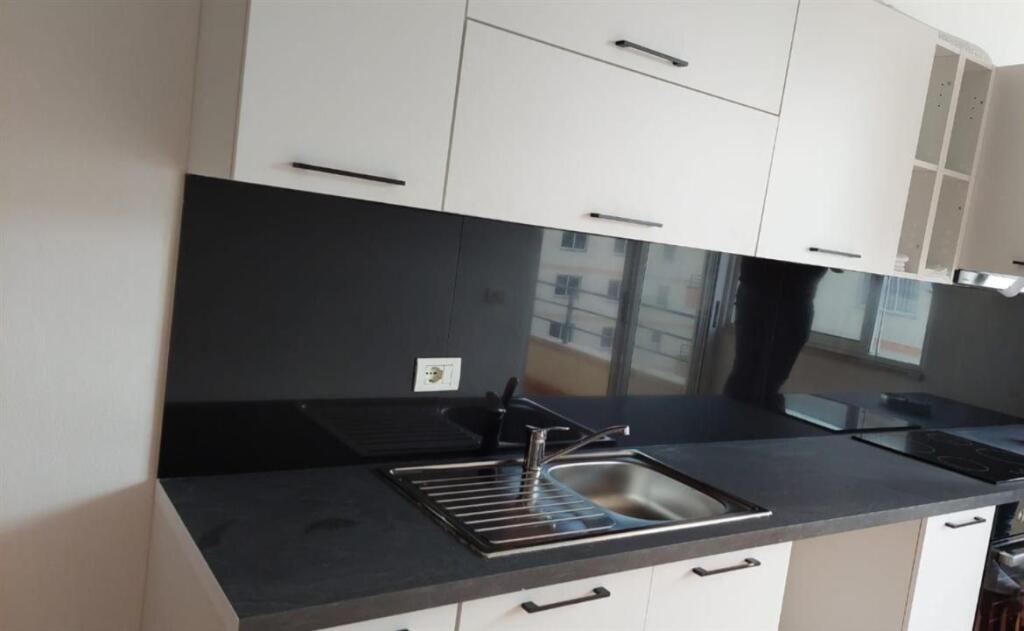 Jepet me qera apartament  2+1+2 Astir