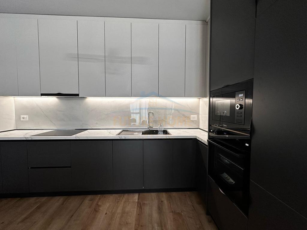 Qira, Apartament 2+1+2+Post Parkimi, Liqeni i thate, Tirane.