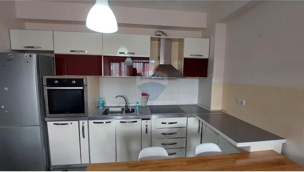 Apartament per qera 2+1 ne Tirane e Re