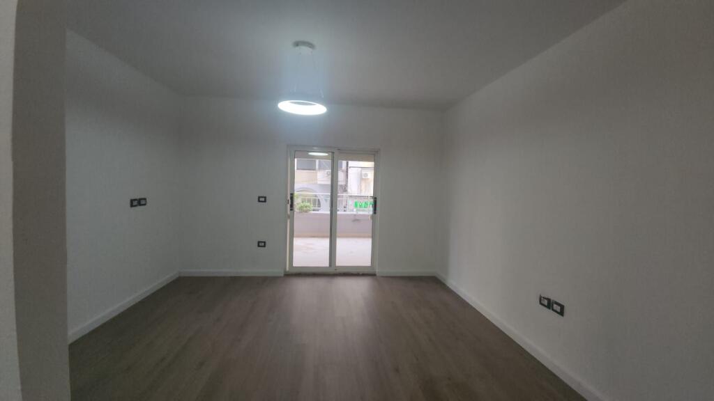 In vendita, Appartamento 1+1, Komuna Parisit, Tirana 190.000 €