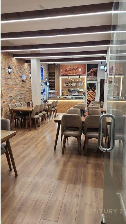 VENDESI ATTIVITÀ BAR CAFFÈ, CREPERIA, GRIGLIA E PIZZERIA IN FUNZIONE NEL CENTRO DI KAMEZ, TIRANA!! 33.000 €