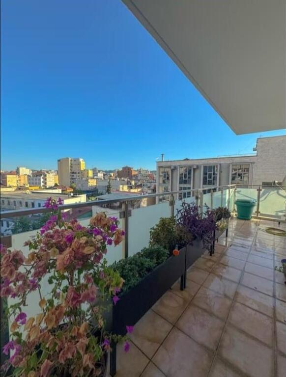 Jepet Me Qera Apartament 2+1+1 Ballkon