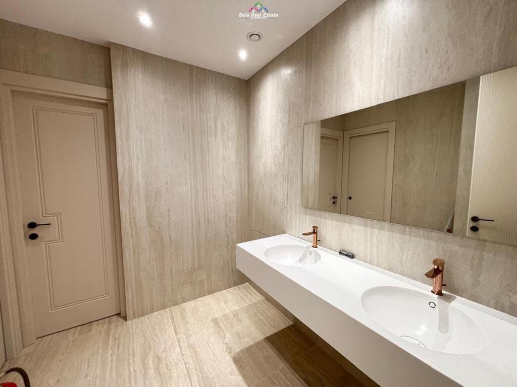 Zyre Me Qera Tek Delijorgji (ID BZ2756) Tirane