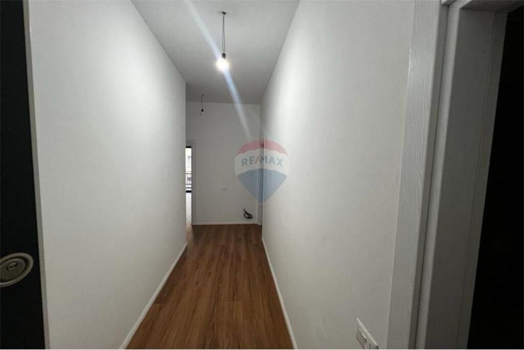 Apartament 2+1 te Rruga 5 Maji