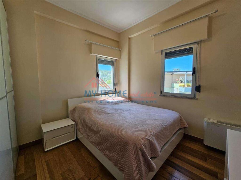 Appartamento 2+1+Posto Auto in Vendita Lago Secco Tirana