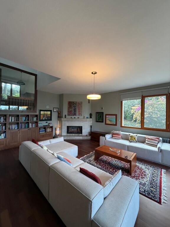 Vile 4 Kateshe per qira