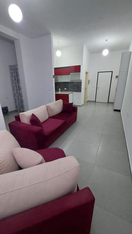 Qera, Garsionere, Fresk , 300 euro/muaj