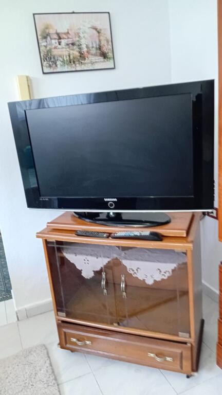 Siri Kodra, 2+1 for rent on the ground floor, private house, near the meridian