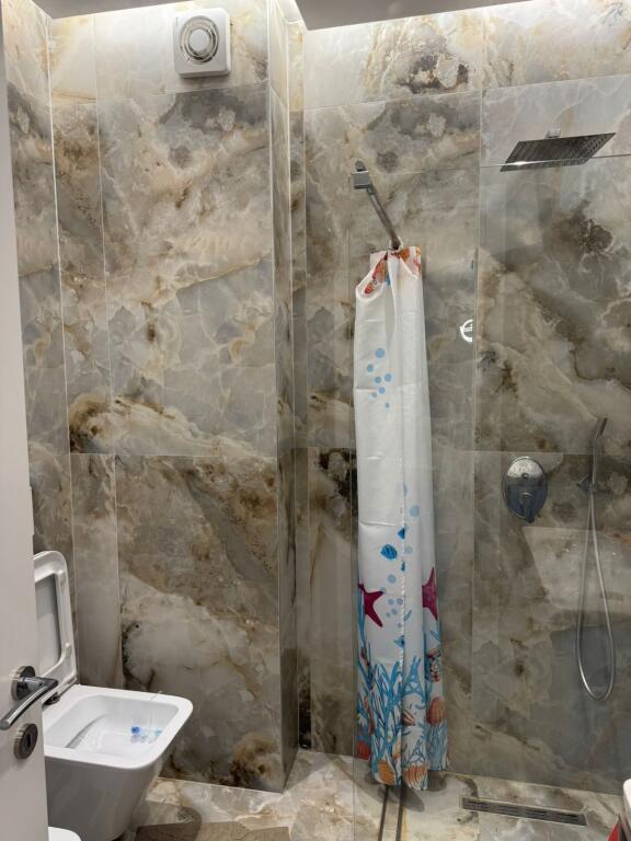 SHITET APARTAMENT 2+1+2 FARKE 210.000 EURO