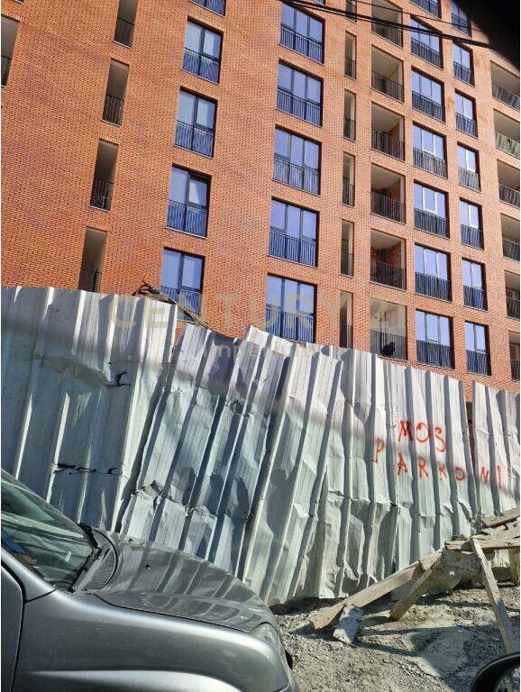 APPARTAMENTO 2+1+2 , IN VENDITA IN VIA SIRI KODRA 166.400 € Sup. Totale  104m2