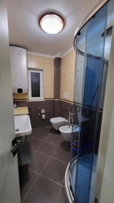 Apartament me qera 2+1 tek Rruga e Elbasanit