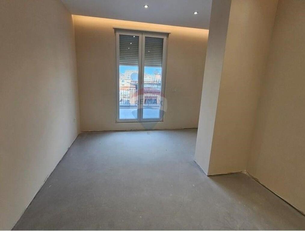 Apartament - Për Shitje - Ish Tregu Elektrik, Tiranë  ID: 530571006-13