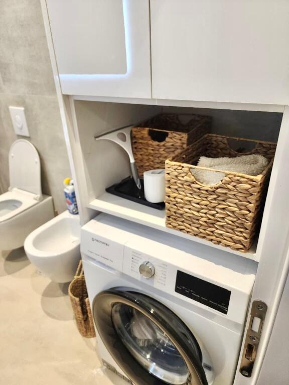 🔥Appartamento Hera il Primo in affitto: 2+1 &amp; Balcone || (📍Centro di Tirana - Dentro il centro Galeria)  || 1500€/Mese 100% Nuovo 🔥