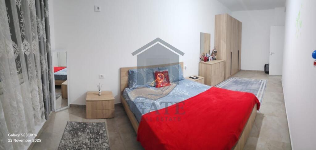 Jepet me qira apartament 2+1 – Kati 2, pallat i ri me ashensor, pranë Spitalit