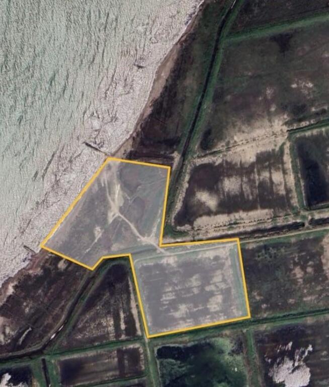 Shitet toke kullote ne Karpen, Kavaje