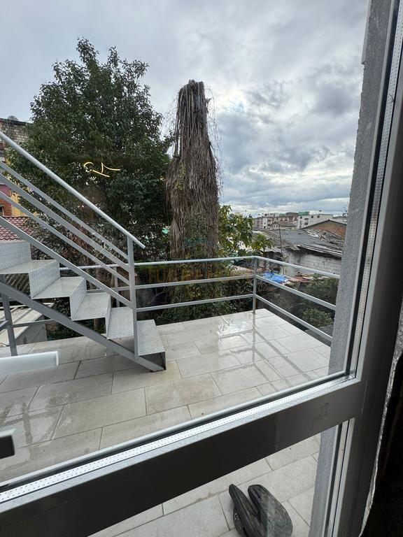 Shitet Apartament 1+1, Kinostudio