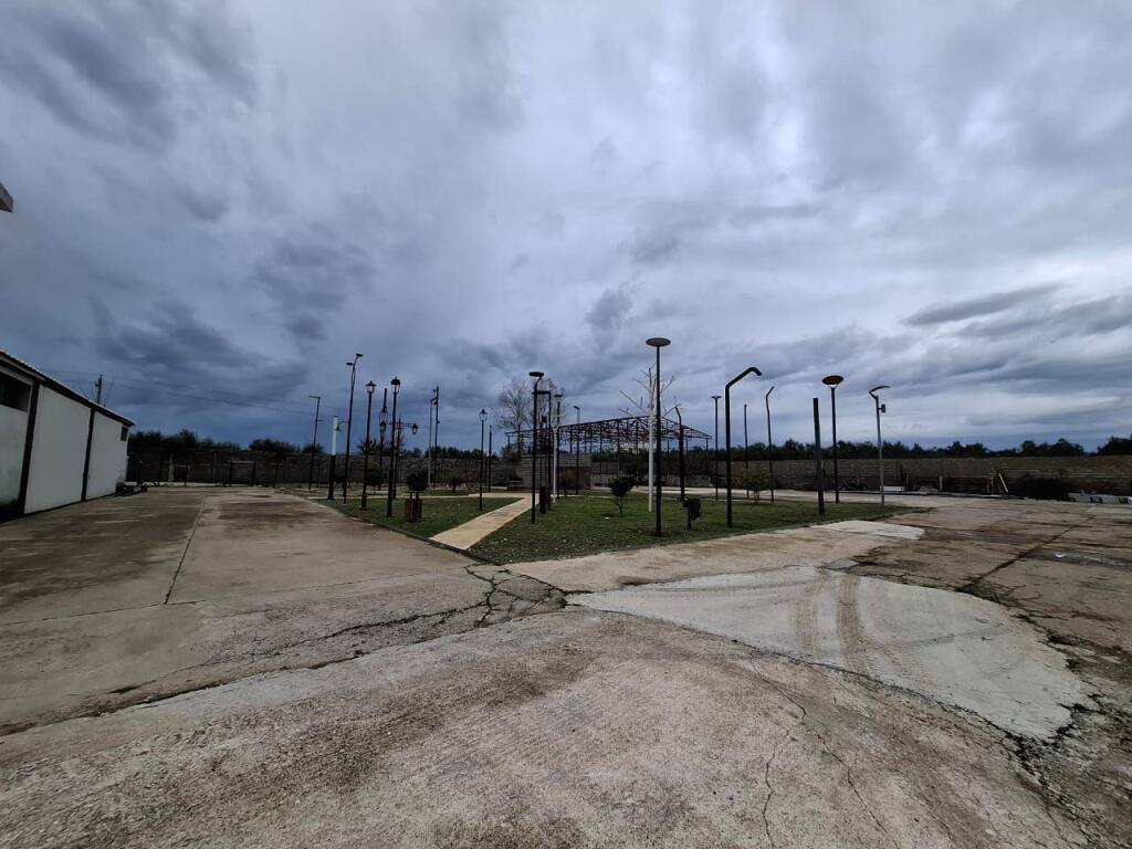 Magazinë Industriale në Shitje