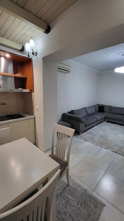 Apartament me qera 2+1 tek Rruga e Elbasanit