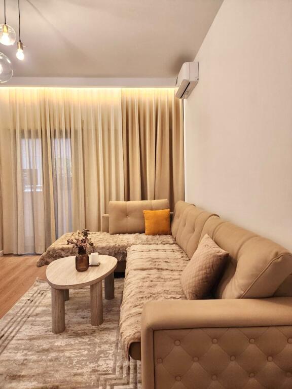 🔥Appartamento Hera il Primo in affitto: 2+1 &amp; Balcone || (📍Centro di Tirana - Dentro il centro Galeria)  || 1500€/Mese 100% Nuovo 🔥