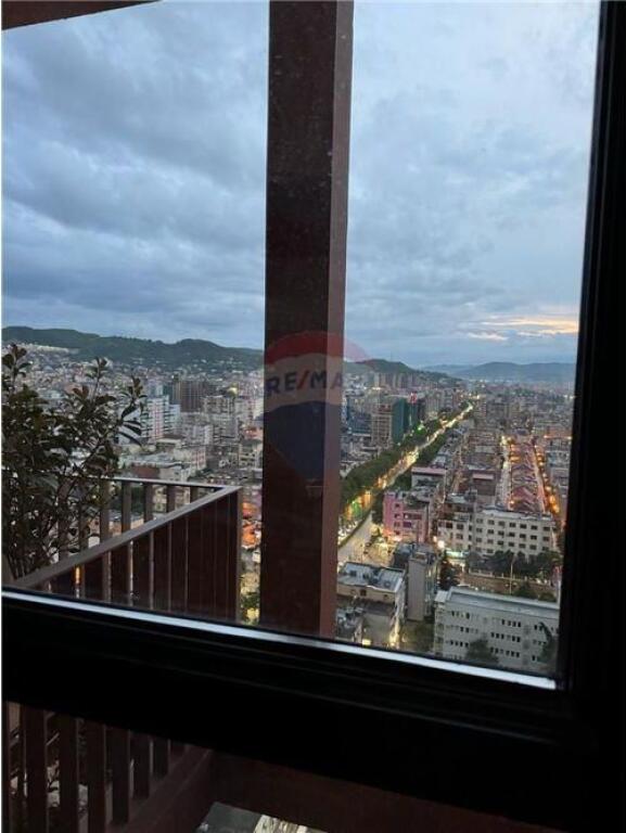 Ufficio in affitto presso Tirana Garden Building