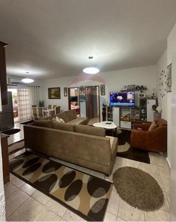 Apartament - Për Shitje - Pallatet Arabe, Tiranë ID: 530261060-1929