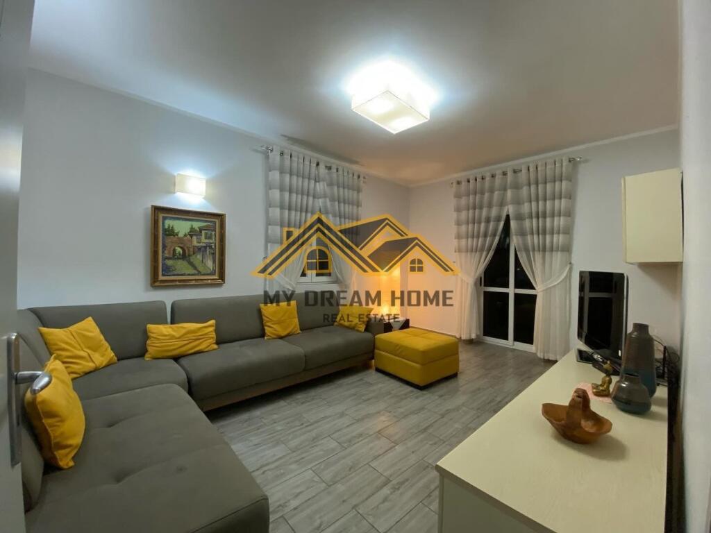 SHITET APARTAMENT 1+1+2BALLKONE BULEVARD KRYESOR DURRES