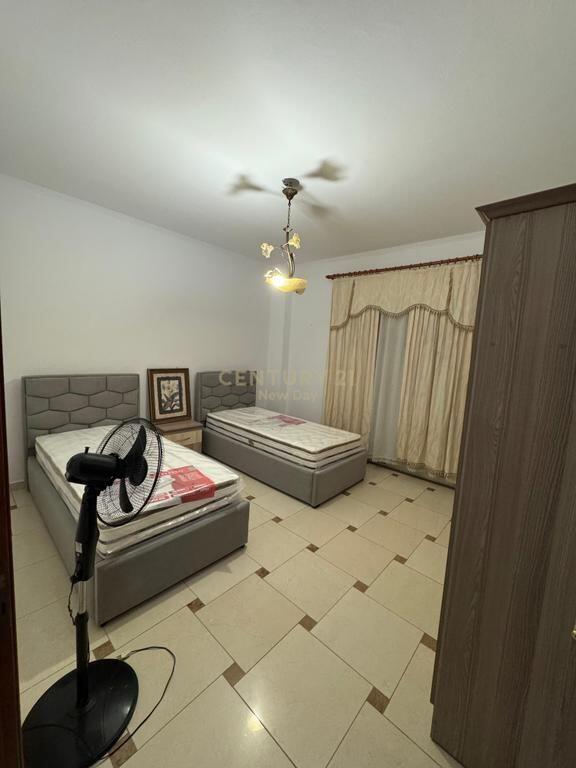 Jepet me qira Apartament 3+1+2 zona Ish-Rajoni.