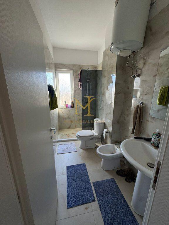 SHITET APARTAMENT 2+1 NE PLAZH HEKURUDHA DURRES!!