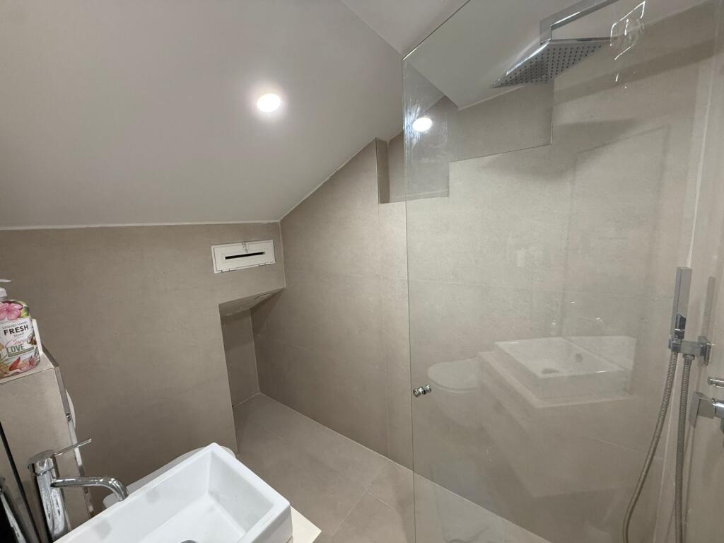 JEPET ME QERA APARTAMENT 1+1 NE SELITE PRAN MARIN BARLETIT!!!