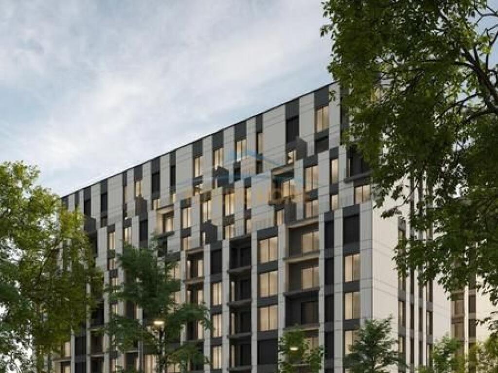 Shitet Apartament 1+1, 5 Maji