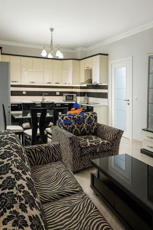 SI AFFITTA APPARTAMENTO 2+1+BALCONE+DEPOSITO A UNAZA E RE 550 EURO