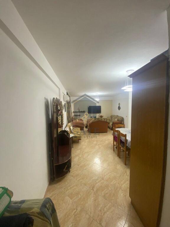 Apartament 1+1 me qira – Plazh Ilira, kati i 7 me ashensor