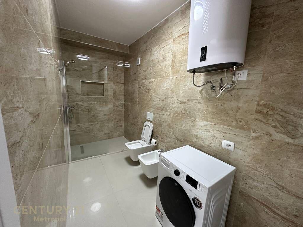 Jepet me qera 1+ 1 te Zogu Zi 750'eu