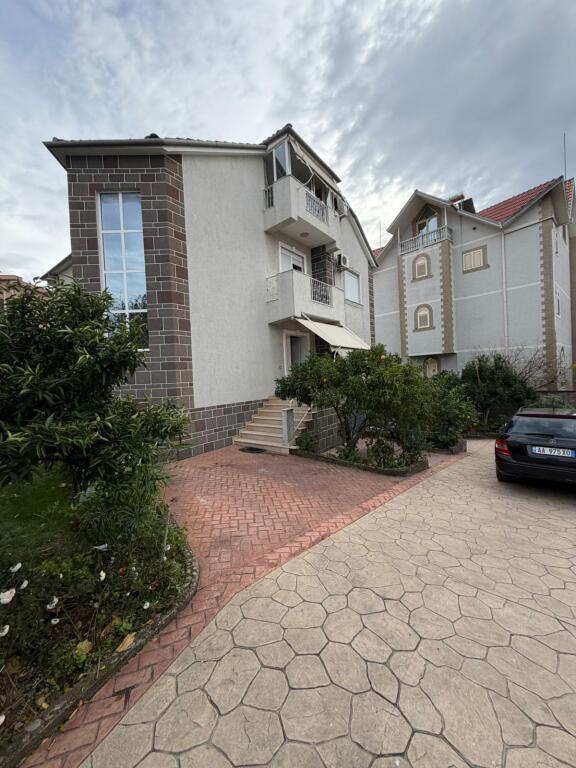 Kati 1 i viles me qera