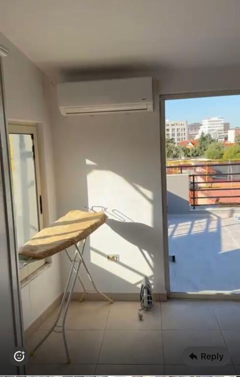 1+1,i mobiluar te medredeja,cmimi 450 mije leke