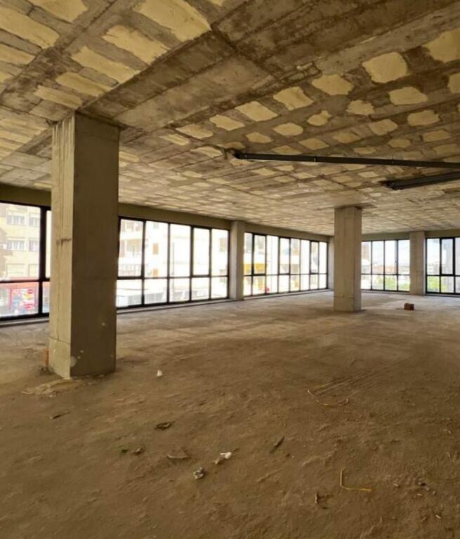 Ambient per biznes Kamez