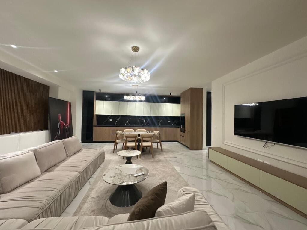 APARTAMENT 2+1+2+ POST PARKIMI | ME QIRA | LIQENI I FARKËS