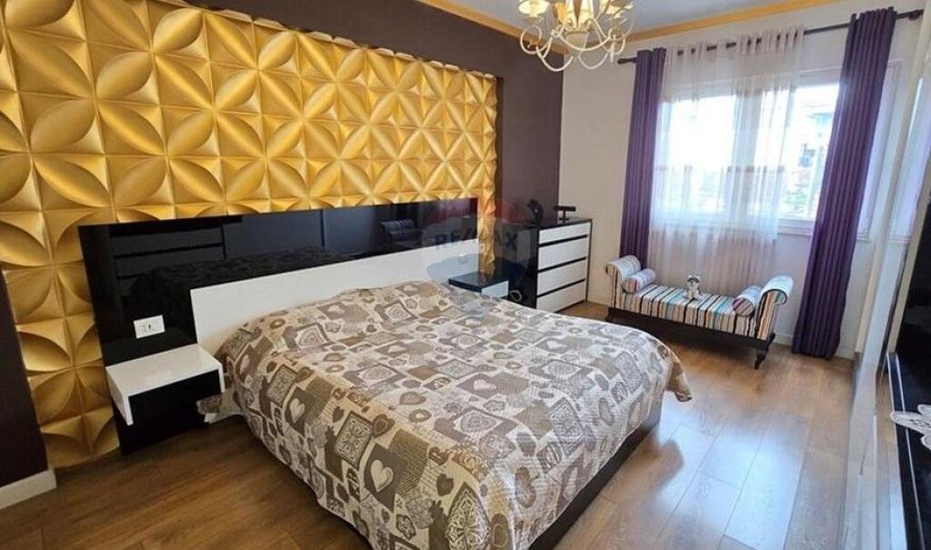 Apartament 3+1 per shitje ne Ali Dem  ID: 530201007-551