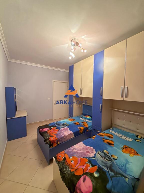 SI AFFITTA APPARTAMENTO 2+1+BALCONE+DEPOSITO A UNAZA E RE 550 EURO