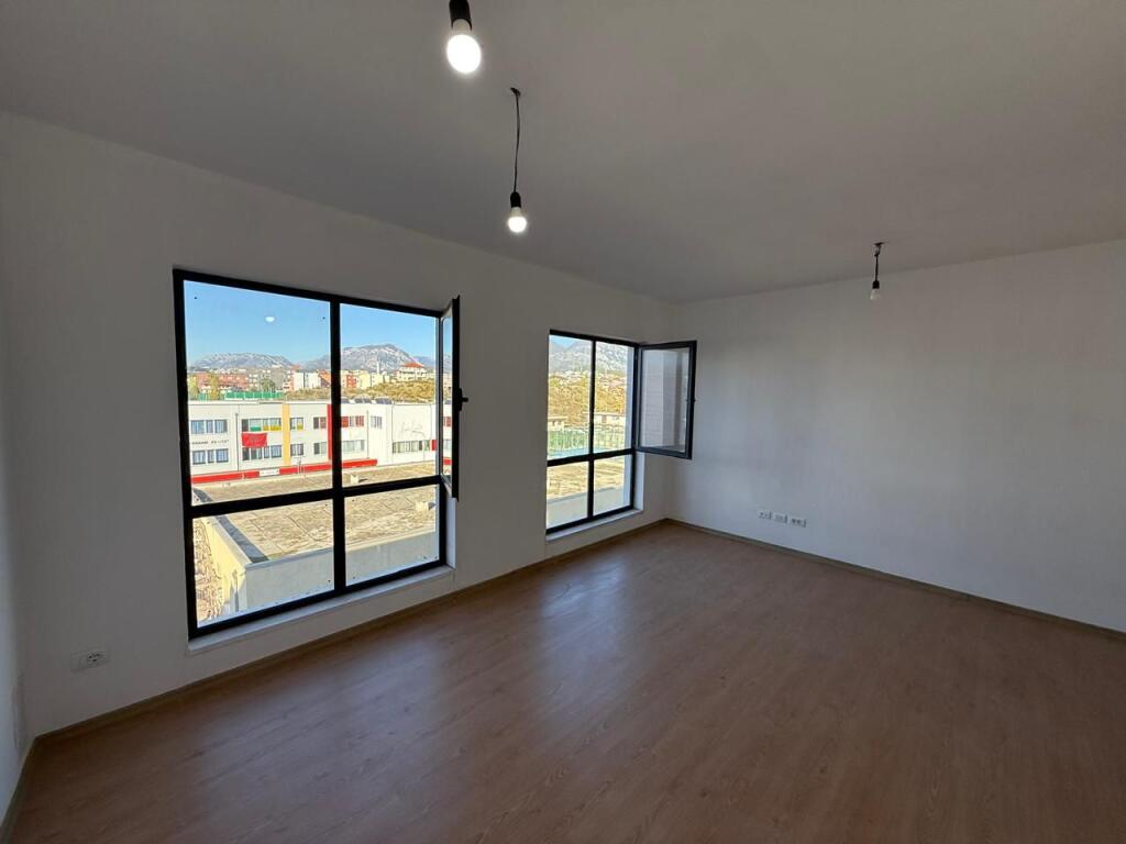 JEPET ME QIRA APARTAMENT 1+1 TEK 5 MAJI