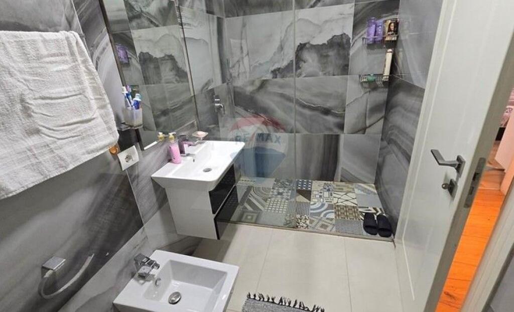 Apartament 3+1 per shitje ne Ali Dem  ID: 530201007-551