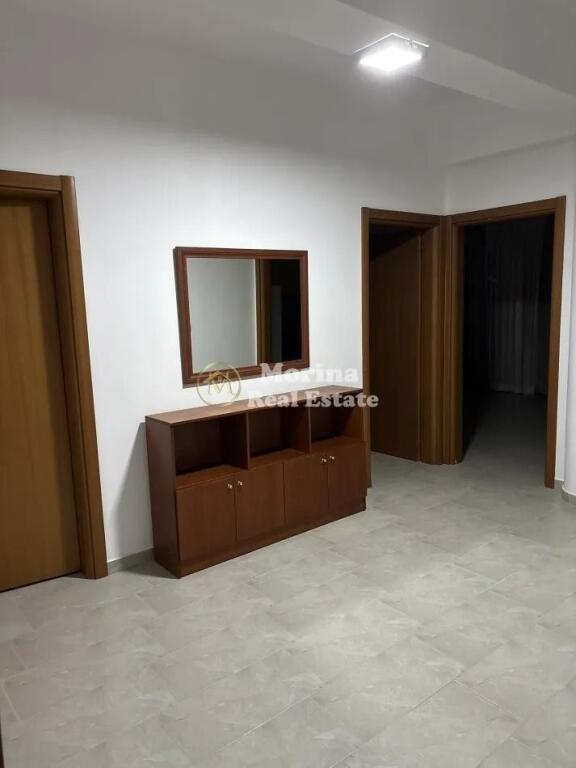 Affitto, Appartamento 3+1+Blocco, Collina del Sacerdote, 450 euro/mese