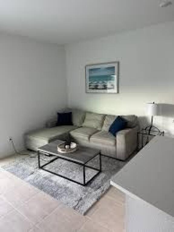 Apartment for rent 2+1 at Golden Park Complex (ID B2201616) Tirana