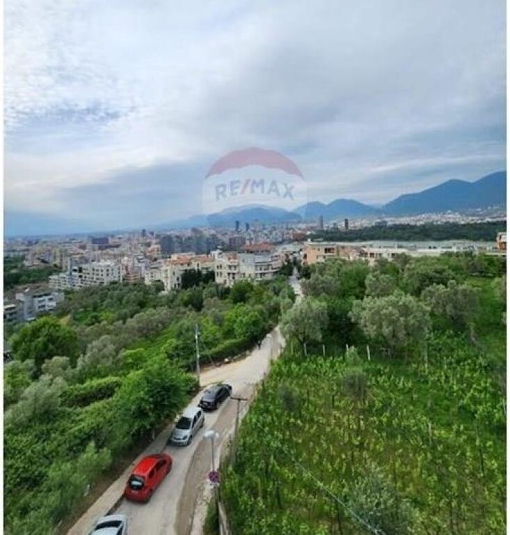 Apartament - Për Shitje - Liqeni I Thatë, Tiranë