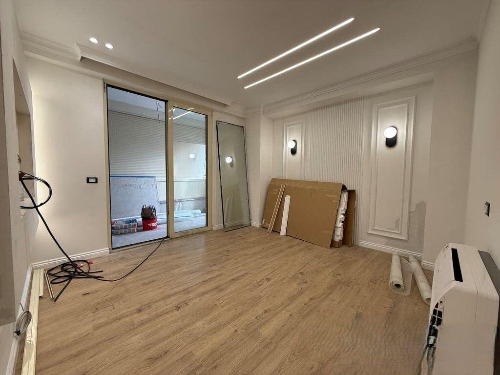 SHES APARTAMENT 1+1 ME VERANDE-KOMPLEKSI FRATARI! 140,000 €