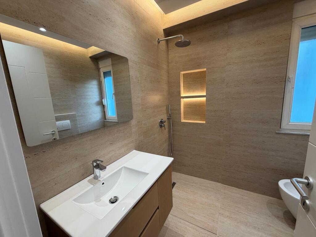 ✨Shitet Apartament Luksoz 2+1+2 me Verandë | 📍Ish Ekspozita