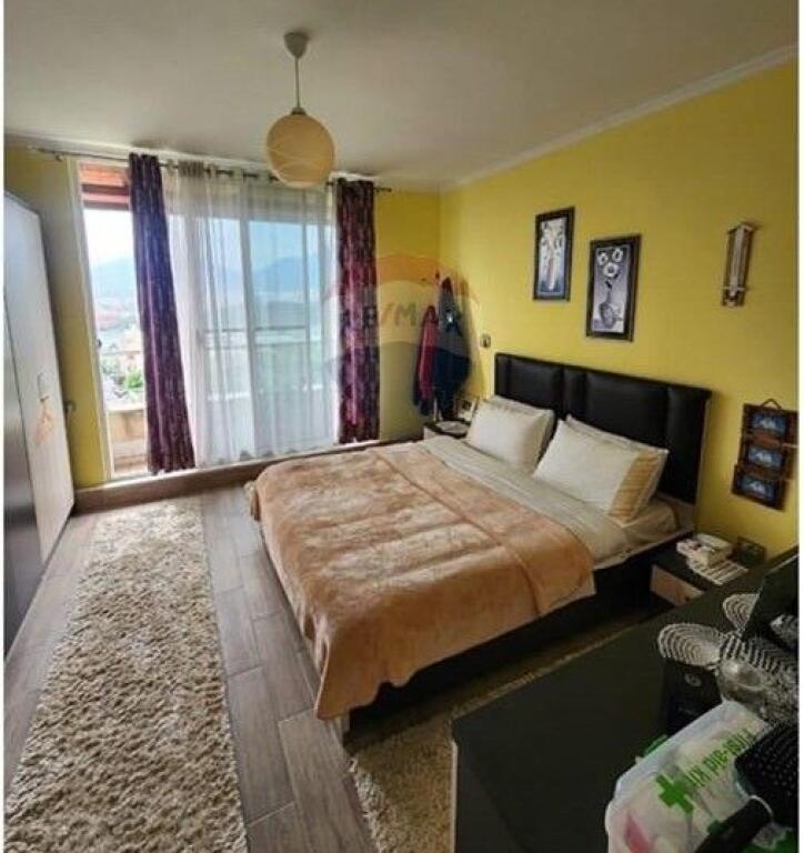 Apartament - Për Shitje - Liqeni I Thatë, Tiranë