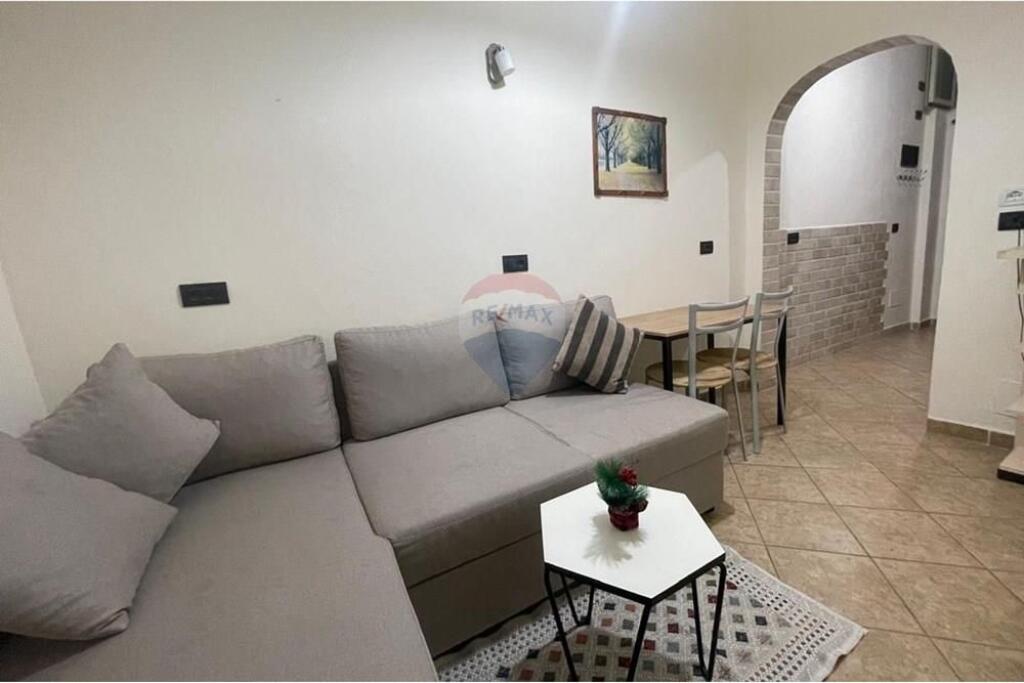 Apartament 1+1 me qera tek 5 Maji